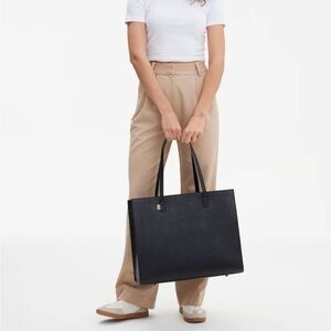 BEIS- Like New- Classic Black Work Tote Bag- Large